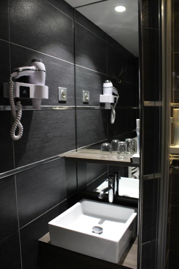 Hotel Crocus Caen Memorial ภายนอก รูปภาพ