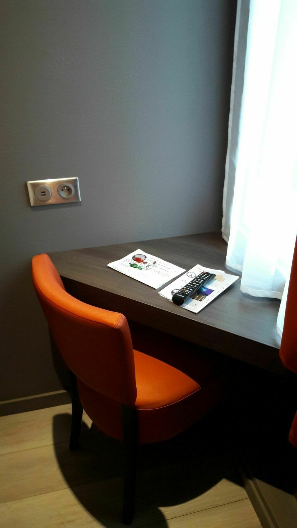 Hotel Crocus Caen Memorial ภายนอก รูปภาพ